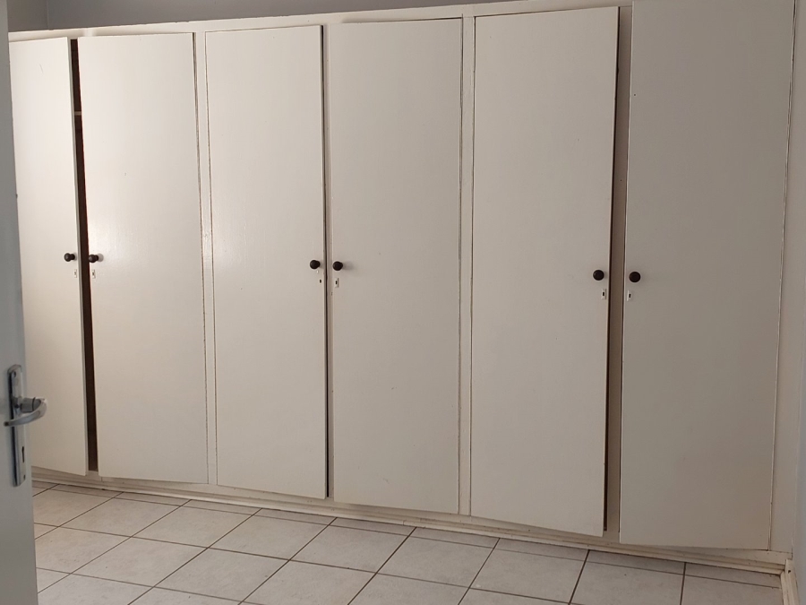 To Let 3 Bedroom Property for Rent in Noordhoek Free State